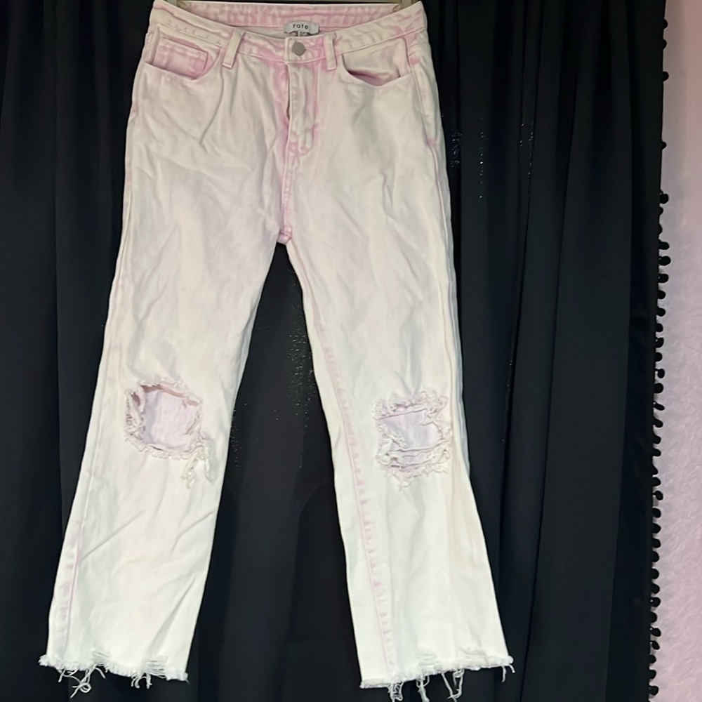 They are pink! A very light pink!!